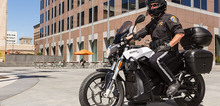 Small2_2015_zero-police_action-04_777x555_gallery