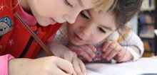 Small2_kids-girl-pencil-drawing-159823