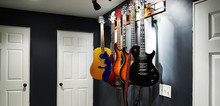 Small2_best_guitar_wall_mount
